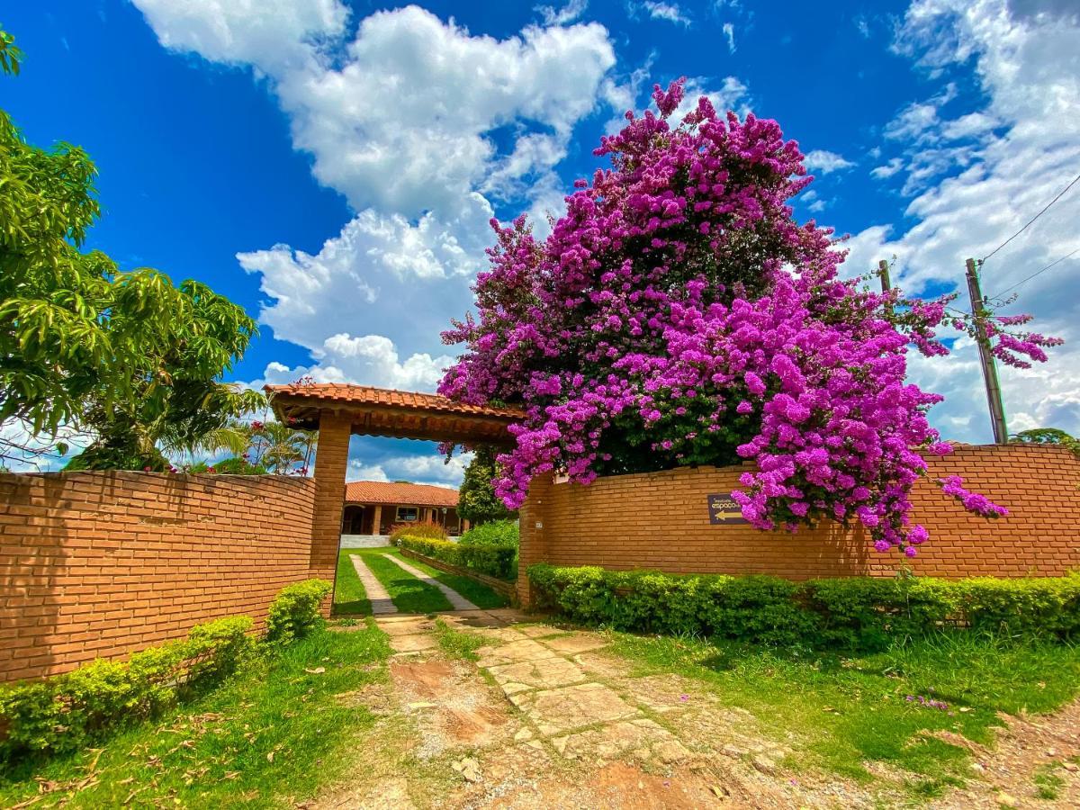 Pousada Espaço do Sol conforto e contato com a natureza Aracariguama Exterior foto